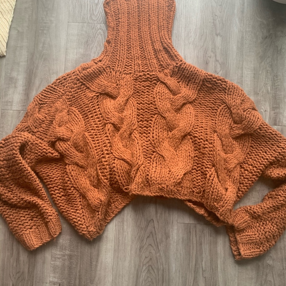 Cropped burnt orange chunky knit sweater